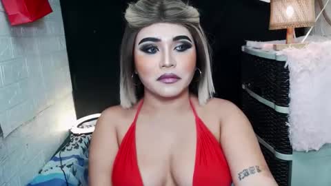 sexy kia online show from May 3, 11:20 pm