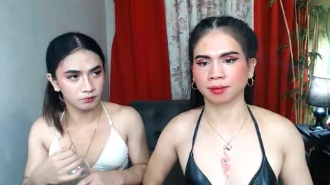 2hotblowjob694uxxx online show from May 12, 9:29 am