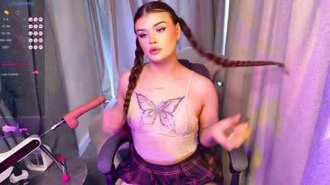 Eva Lane online show from May 27, 8:11 am