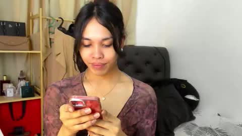 yanie online show from May 23, 1:12 am