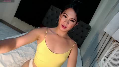 _mysticdoll_ online show from May 27, 1:57 am