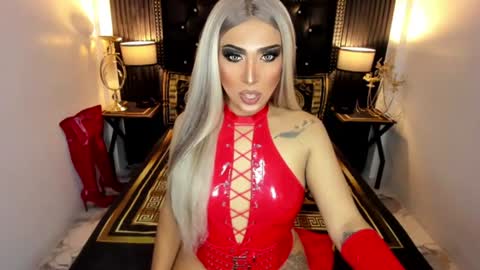 _natashacooper_ online show from July 13, 12:29 pm