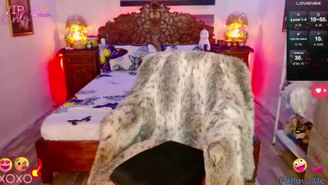 Hi my name is selinaim glad to meet everyone here  online show from May 22, 5:36 am