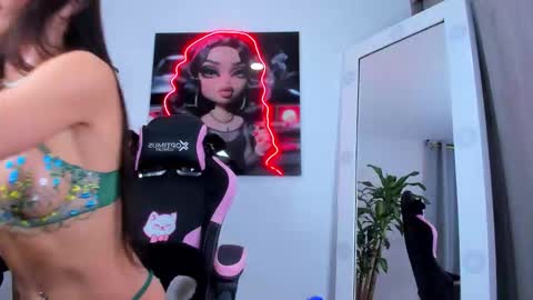 Maria Fernanda online show from January 31, 11:25 pm