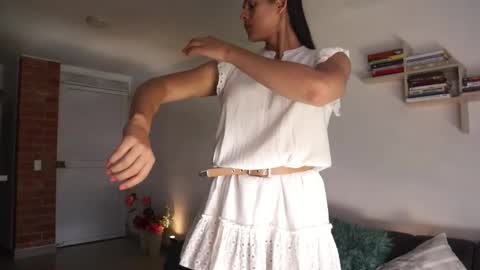 Anastasia Vahos online show from November 18, 5:02 pm