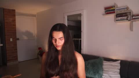 Anastasia Vahos online show from January 12, 8:05 pm