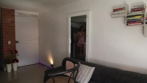 Anastasia Vahos online show from May 14, 6:16 pm