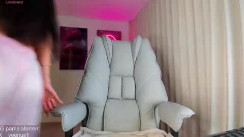 stephany online show from February 9, 9:54 pm