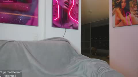 stephany online show from May 13, 2:09 am