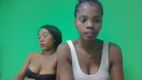 aadienne online show from May 16, 11:09 am
