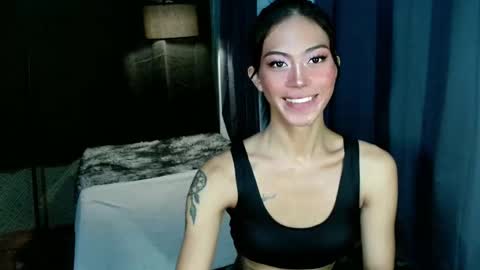 Miss Sophie online show from May 18, 4:07 am