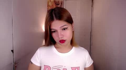 adorabletsforyouxx online show from November 2, 12:25 pm