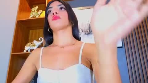 Alahia Rodriguez online show from May 11, 9:01 pm