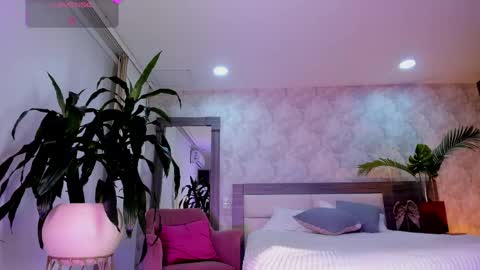 alaiaguerra online show from May 19, 2:18 am