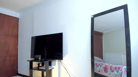 Alejandra Arango online show from May 15, 8:39 pm