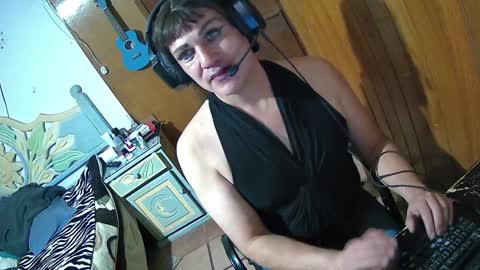 alexiss699 online show from December 22, 2:49 am