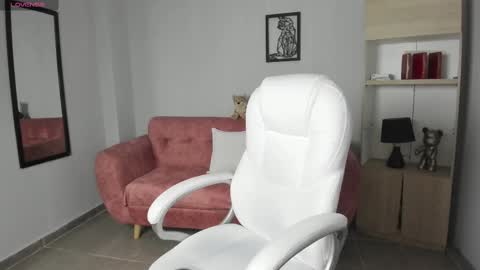 Alice online show from September 17, 6:02 pm