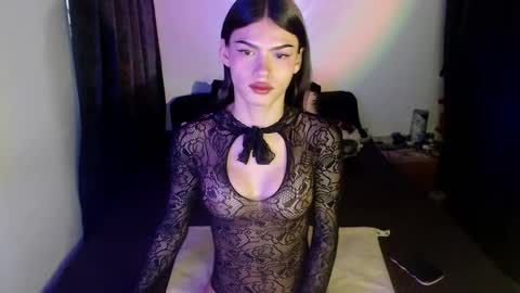 alice_m00nn online show from September 12, 10:55 am