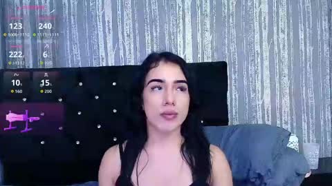 alicee_moonn online show from May 16, 12:41 am