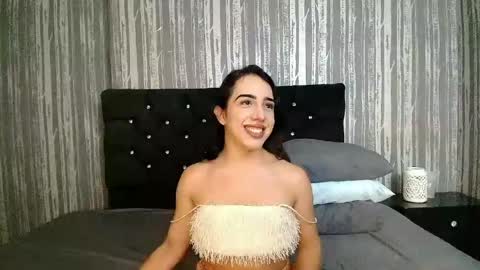 alicee_moonn online show from May 19, 8:26 pm