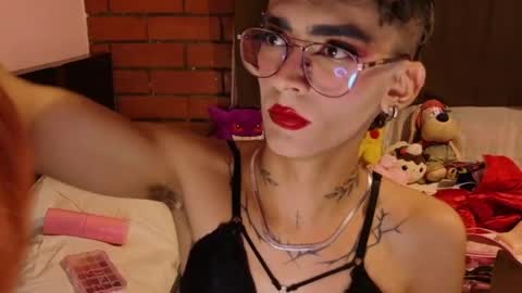alicee_randyy online show from May 19, 1:56 am