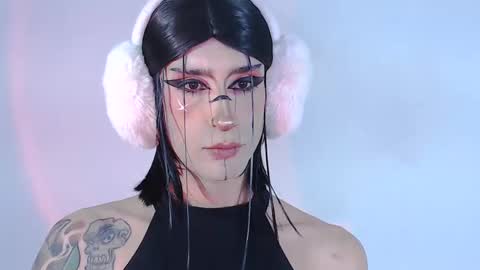     online show from May 23, 2:18 am