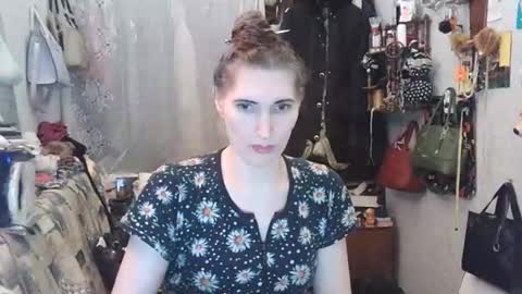 Snapshot of alisa_marta_ chatting on January 4, 4:32 pm Alisa  Marta liska  online show from January 4, 4:32 pm