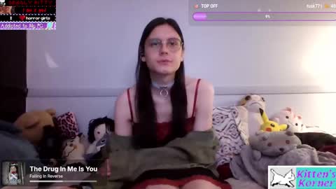 Snapshot of allyv527 chatting on October 11, 3:20 am Ally online show from October 11, 3:20 am