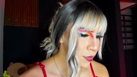 Hazel Bowie online show from May 9, 4:31 am