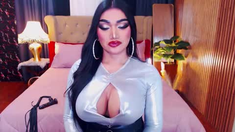 Alura Jhenson online show from February 12, 4:30 am