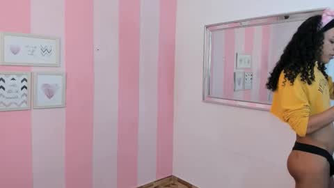 amaia_monroe online show from May 30, 4:21 am