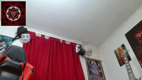 Amanda Valeska online show from November 1, 7:00 pm