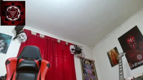 Amanda Valeska online show from May 5, 8:37 pm