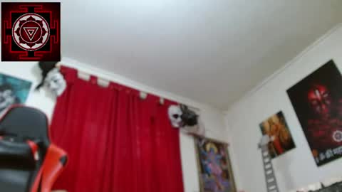 Amanda Valeska online show from May 17, 6:18 pm