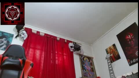 Amanda Valeska online show from May 18, 6:46 pm