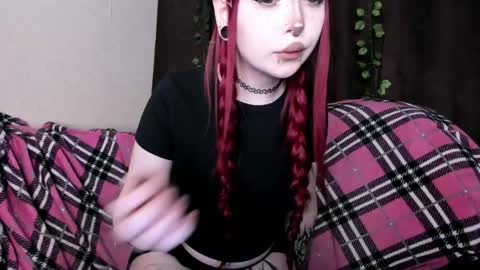 Amelia online show from May 2, 4:23 pm