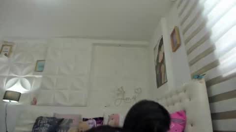 Amy Caroland online show from October 5, 9:25 pm