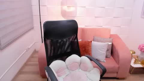 Andre Castaneda online show from February 24, 8:02 pm