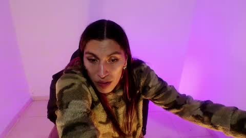 angele online show from May 13, 6:17 pm