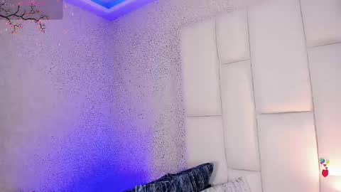 angeles_bust online show from May 17, 9:03 pm