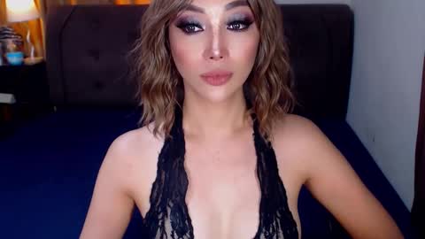 MS. AMALIA online show from November 6, 7:30 am