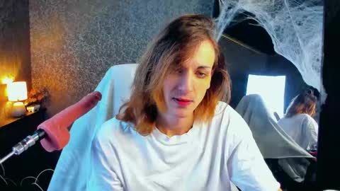 Angel online show from May 16, 6:18 pm