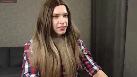 Anna online show from February 4, 5:06 pm