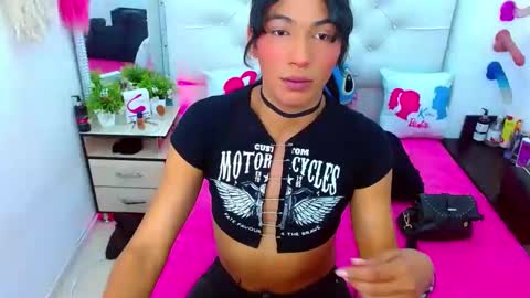 antonela_xx3 online show from January 20, 7:46 pm