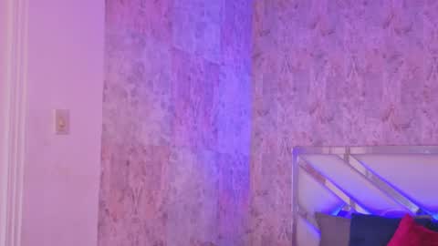 Isabella online show from May 27, 1:57 am
