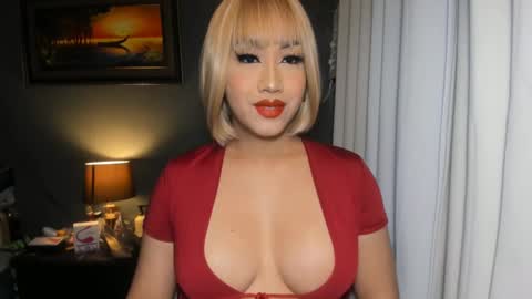 Alicia online show from March 9, 5:06 pm