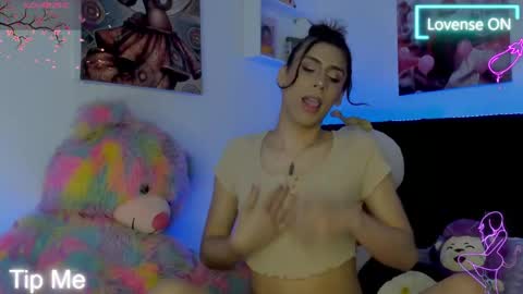 Ariana Forero ---- independet model online show from May 11, 11:02 pm