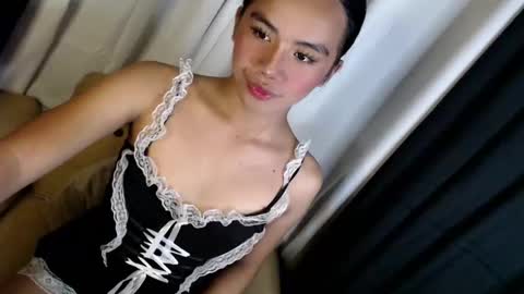 hi follow me its ARI  online show from November 27, 9:01 am