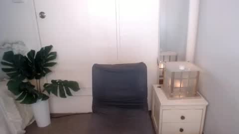 Ariella online show from April 27, 12:47 pm
