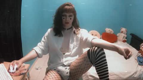 Ash online show from March 8, 11:19 pm